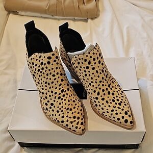 DOLCE VIDA Calfskin booties